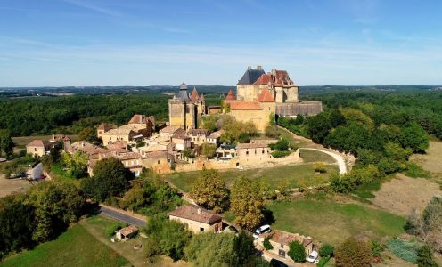 Monpazier, la bastide qui fait battre le cœur du Périgord : artisans, patrimoine et ruelles médiévales